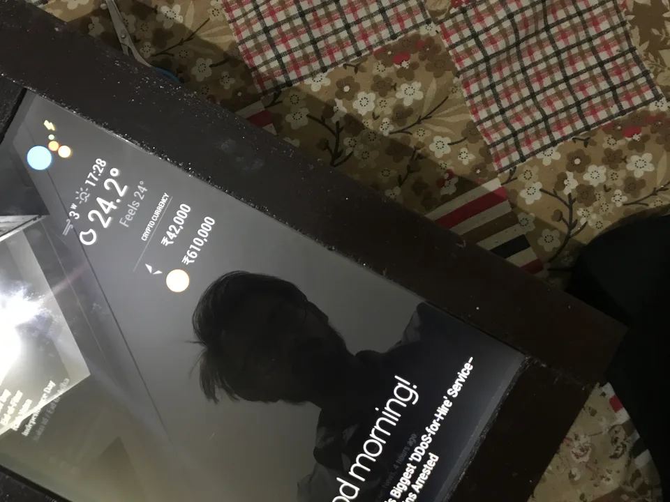 Smart Mirror using Raspberry Pi